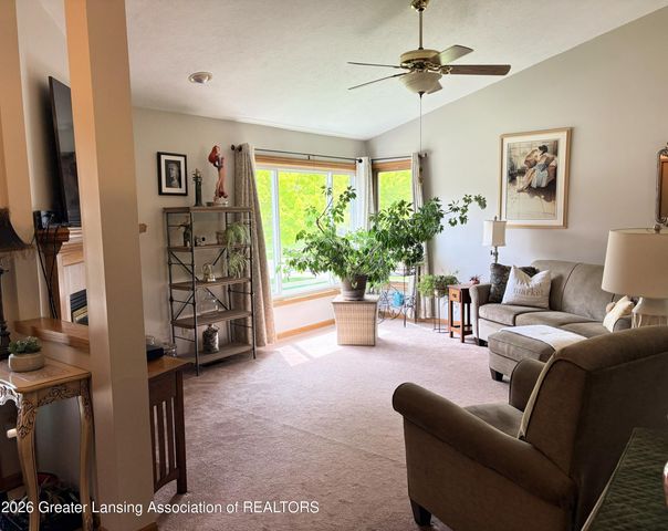 2325 Bush Hill, Holt, MI 48842