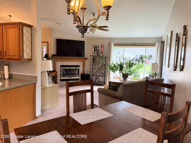 2325 Bush Hill, Holt, MI 48842