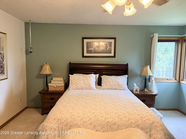 2325 Bush Hill, Holt, MI 48842