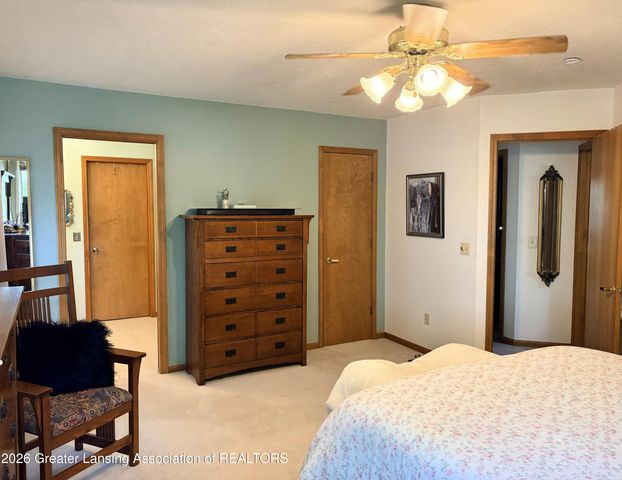 2325 Bush Hill, Holt, MI 48842