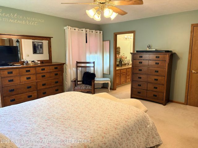 2325 Bush Hill, Holt, MI 48842