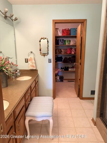 2325 Bush Hill, Holt, MI 48842
