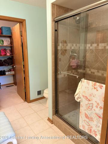 2325 Bush Hill, Holt, MI 48842