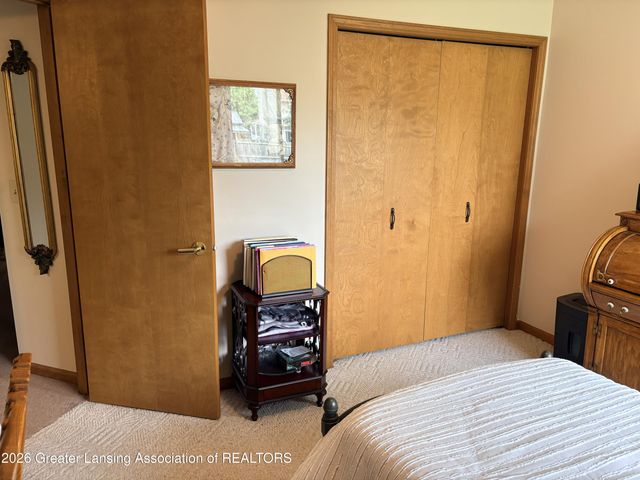 2325 Bush Hill, Holt, MI 48842