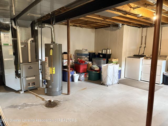 2325 Bush Hill, Holt, MI 48842