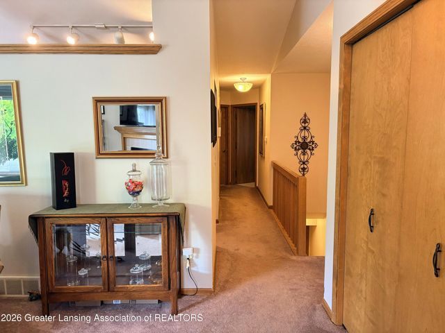 2325 Bush Hill, Holt, MI 48842