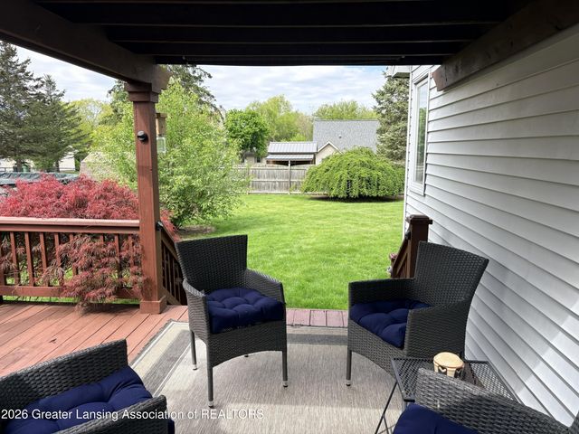 2325 Bush Hill, Holt, MI 48842