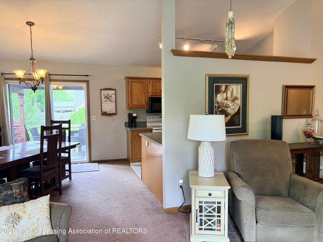 2325 Bush Hill, Holt, MI 48842