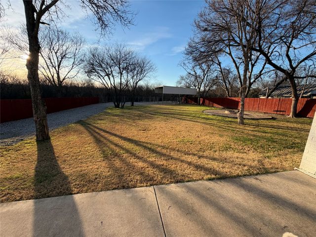 928 Noah Street, Mansfield, TX 76065