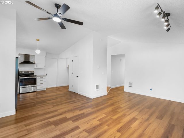 15105 Se 5TH St, Vancouver, WA 98684