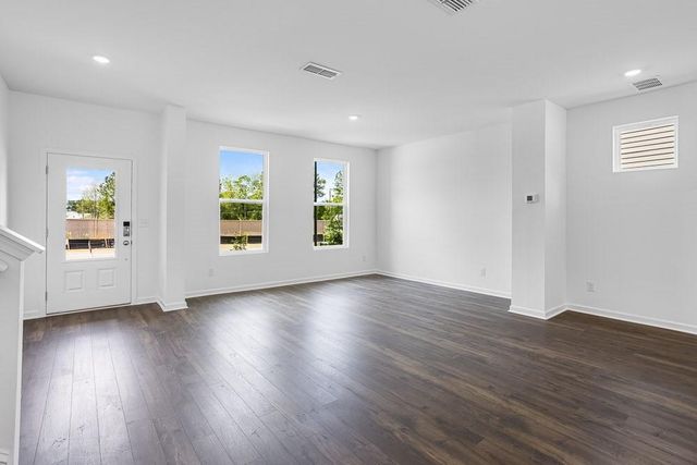 209 Groveton Court, Euharlee, GA 30145