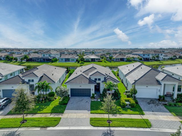 5426 Hutchinson Way, Westlake, FL 33470