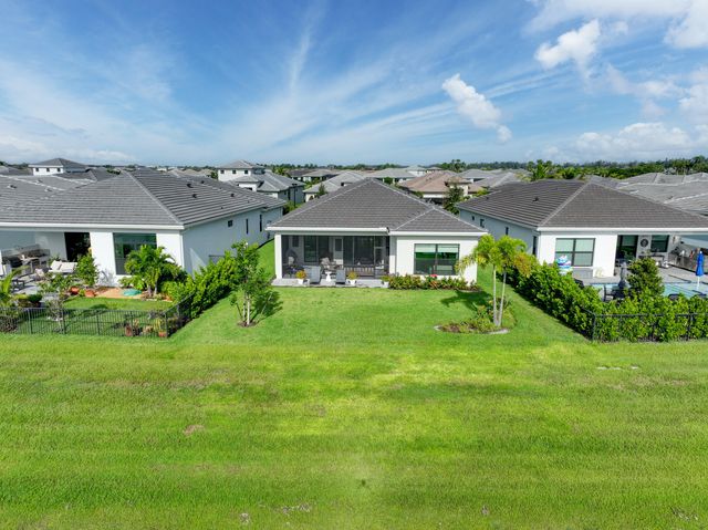 5426 Hutchinson Way, Westlake, FL 33470