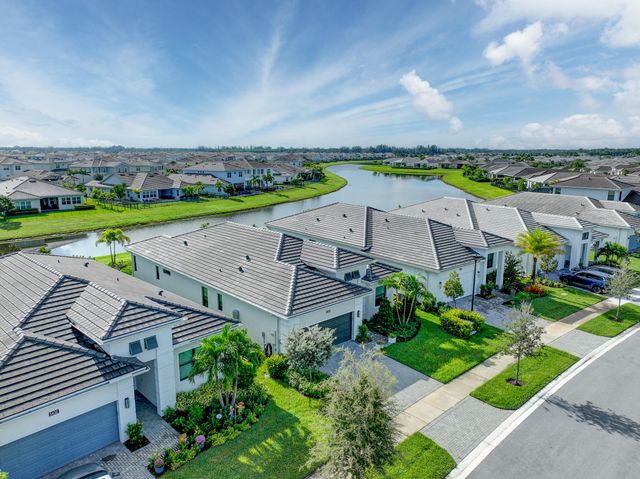 5426 Hutchinson Way, Westlake, FL 33470
