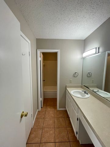 1910 Wilshire Drive, Irving, TX 75061
