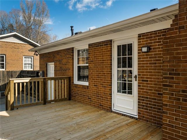 3 Pall Mall Place, Greensboro, NC 27455