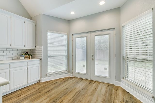 2813 Mesa Court, Hurst, TX 76054