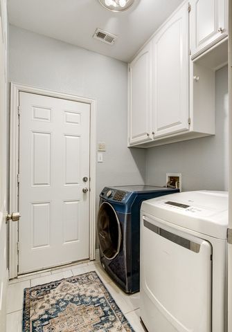 2813 Mesa Court, Hurst, TX 76054