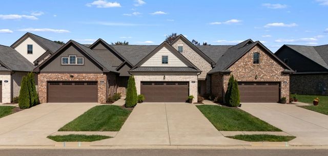 470 W Foxrun, Springfield, TN 37172