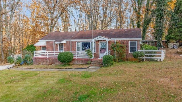 2626 White Sulphur Road, Gainesville, GA 30501