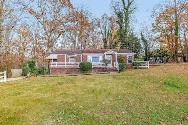 2626 White Sulphur Road, Gainesville, GA 30501