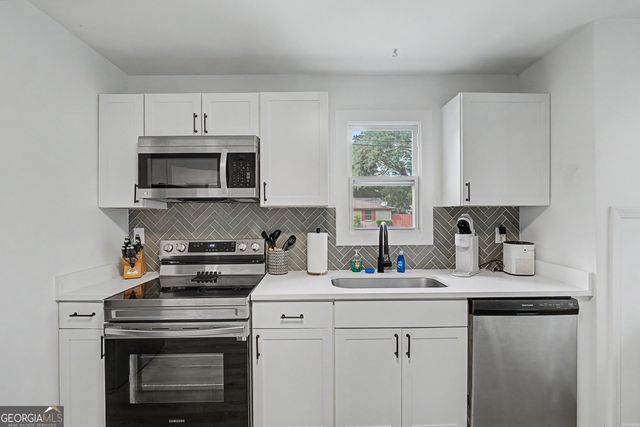 1301 E 68th Street, Savannah, GA 31404