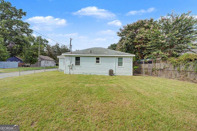 1301 E 68th Street, Savannah, GA 31404