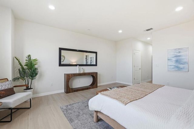 168 E Main Avenue, Morgan Hill, CA 95037