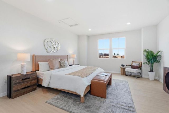 168 E Main Avenue, Morgan Hill, CA 95037