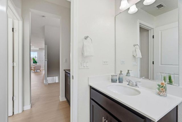 168 E Main Avenue, Morgan Hill, CA 95037