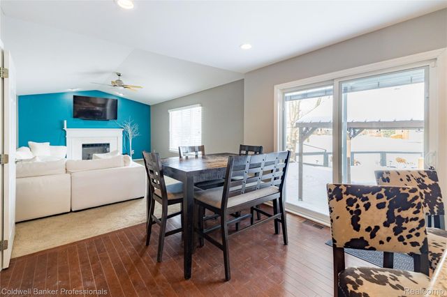 60628 S Lyon Trail, Lyon Charter Township, MI 48178