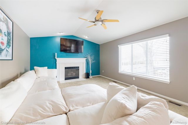 60628 S Lyon Trail, Lyon Charter Township, MI 48178