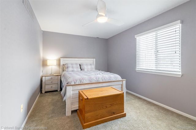 60628 S Lyon Trail, Lyon Charter Township, MI 48178