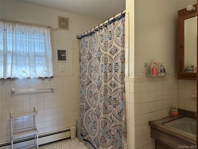 13 Ashwood Terrace, Newburgh, NY 12550