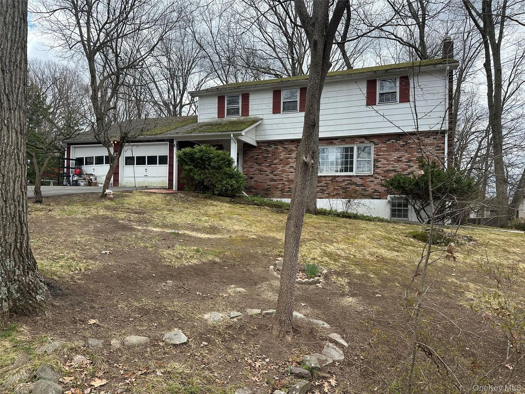 13 Ashwood Terrace, Newburgh, NY 12550