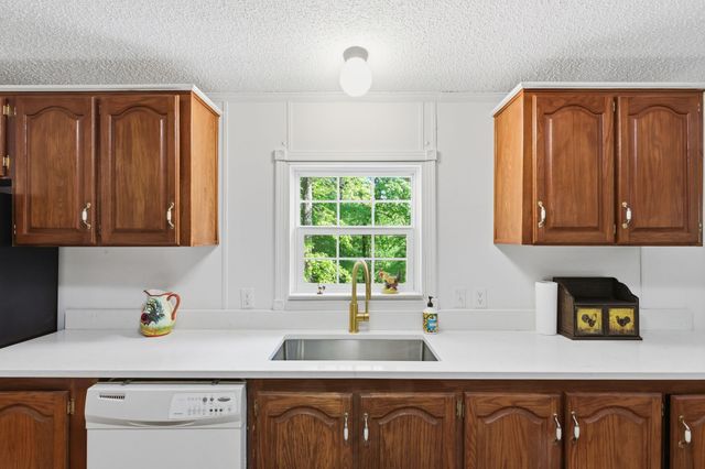230 E Piney Rd, E, Dickson, TN 37055