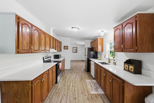 230 E Piney Rd, E, Dickson, TN 37055