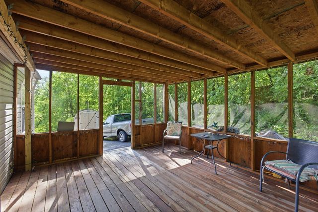230 E Piney Rd, E, Dickson, TN 37055