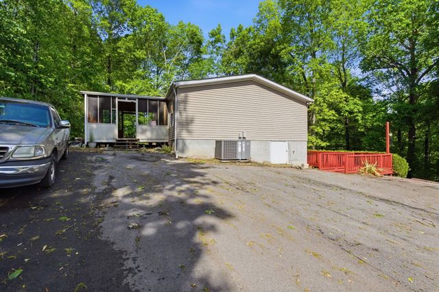230 E Piney Rd, E, Dickson, TN 37055