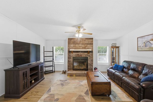 230 E Piney Rd, E, Dickson, TN 37055