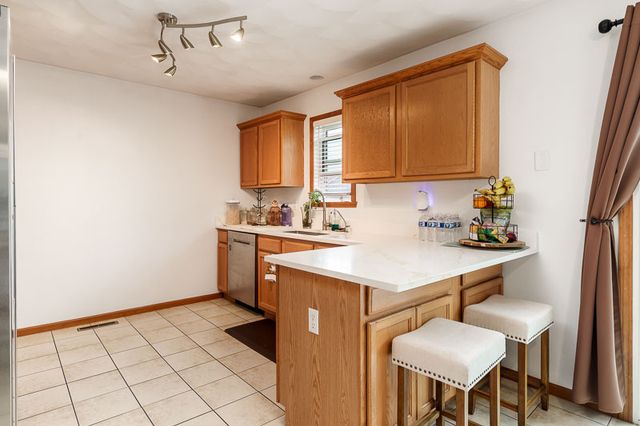 2957 Vaughndale Drive, Machesney Park, IL 61115