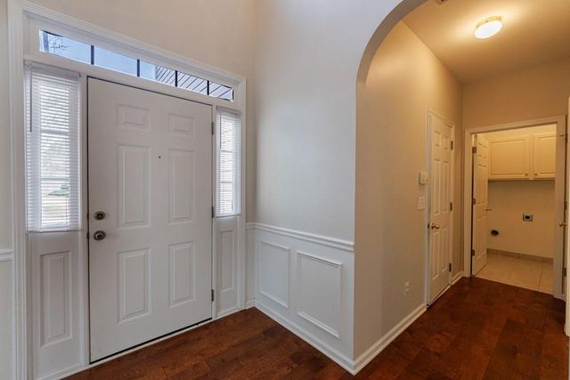 195 Weatherstone Drive, Woodstock, GA 30188