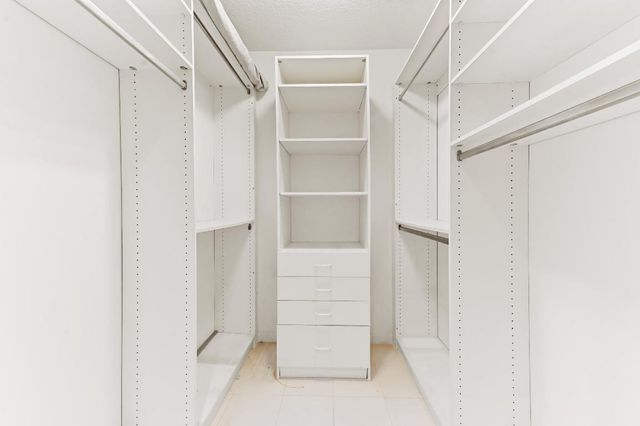 8053 Clear Shores Circle, Delray Beach, FL 33446