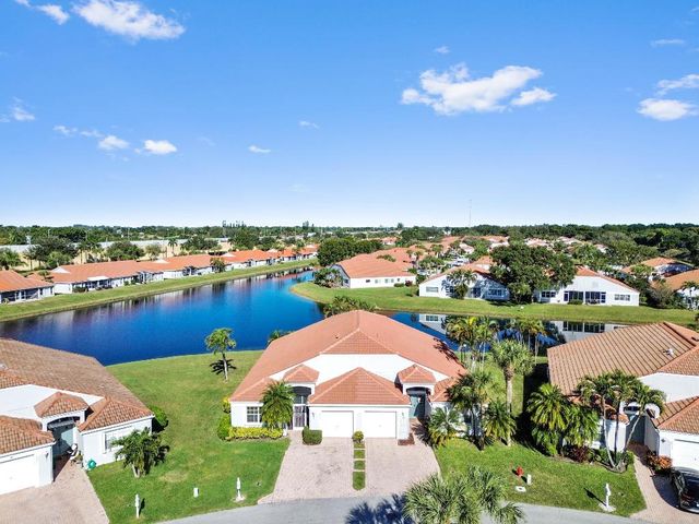 8053 Clear Shores Circle, Delray Beach, FL 33446