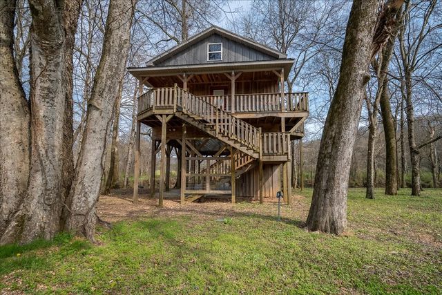 516 Barney Ln, Westpoint, TN 38486