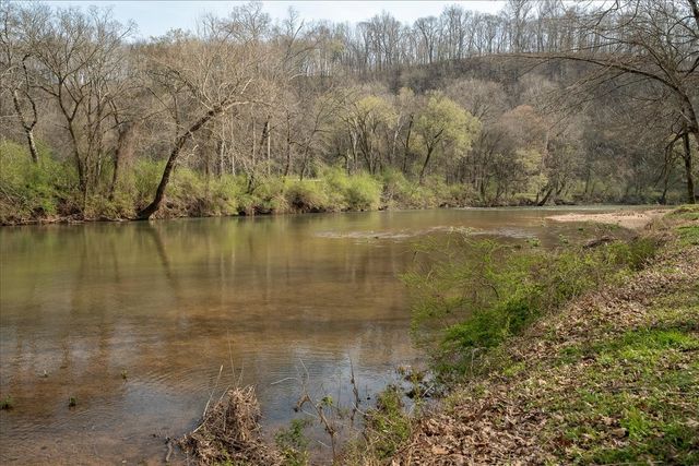 516 Barney Ln, Westpoint, TN 38486