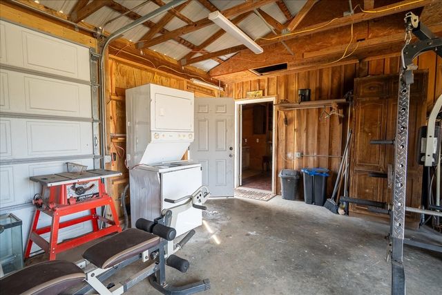 516 Barney Ln, Westpoint, TN 38486