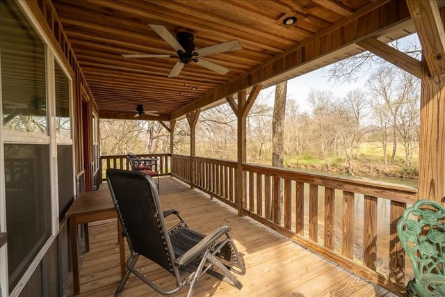516 Barney Ln, Westpoint, TN 38486