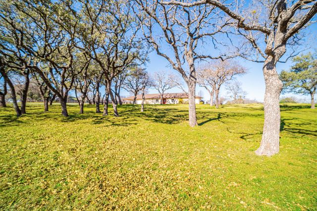 115 Bent Oak Road, Weatherford, TX 76086