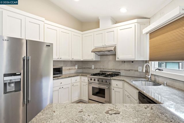 691 Old Jonas Hill Rd, Lafayette, CA 94549